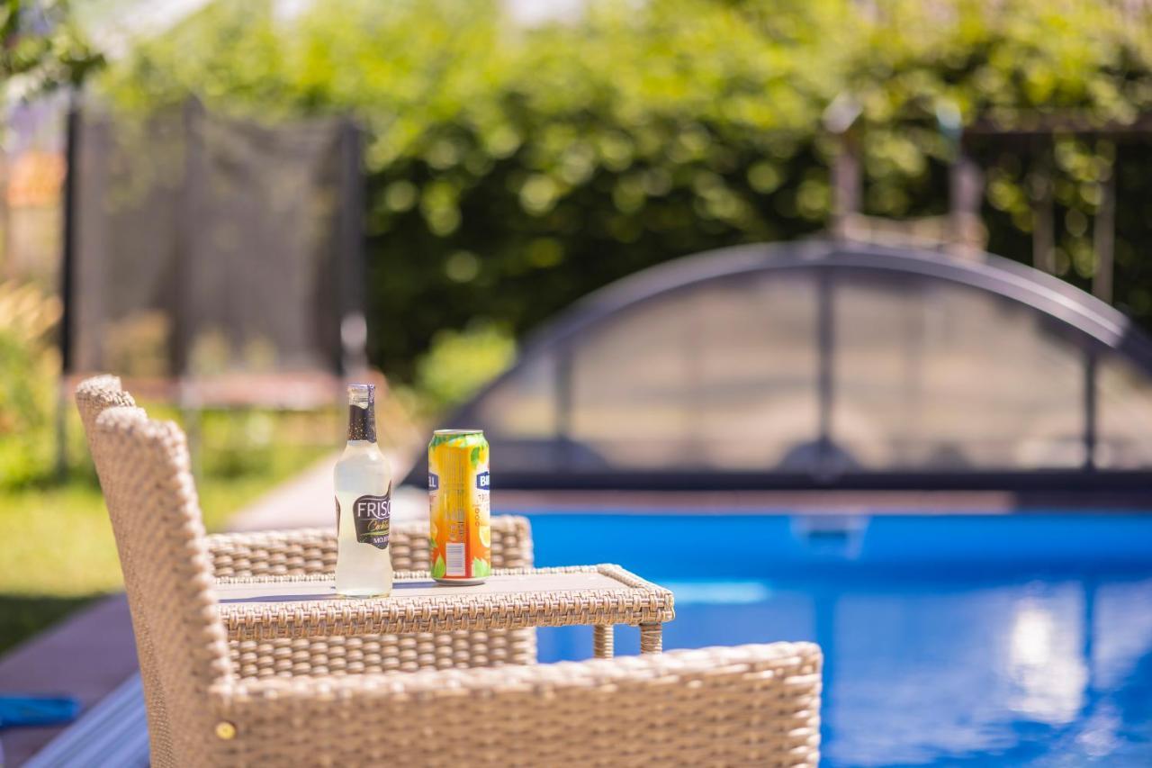 Apartmany Nezarka A Privatni Wellness Jindřichŭv Hradec Eksteriør billede