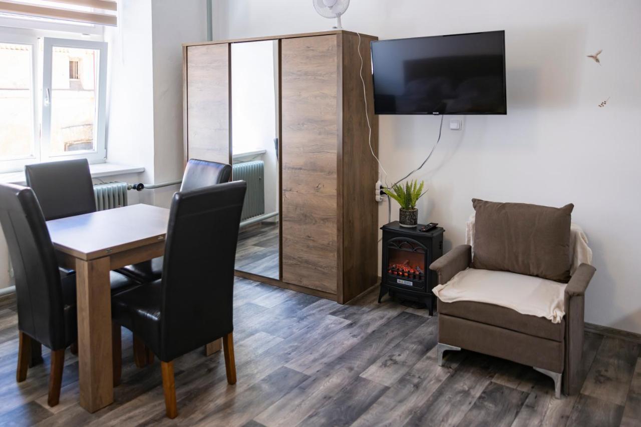 Apartmany Nezarka A Privatni Wellness Jindřichŭv Hradec Eksteriør billede