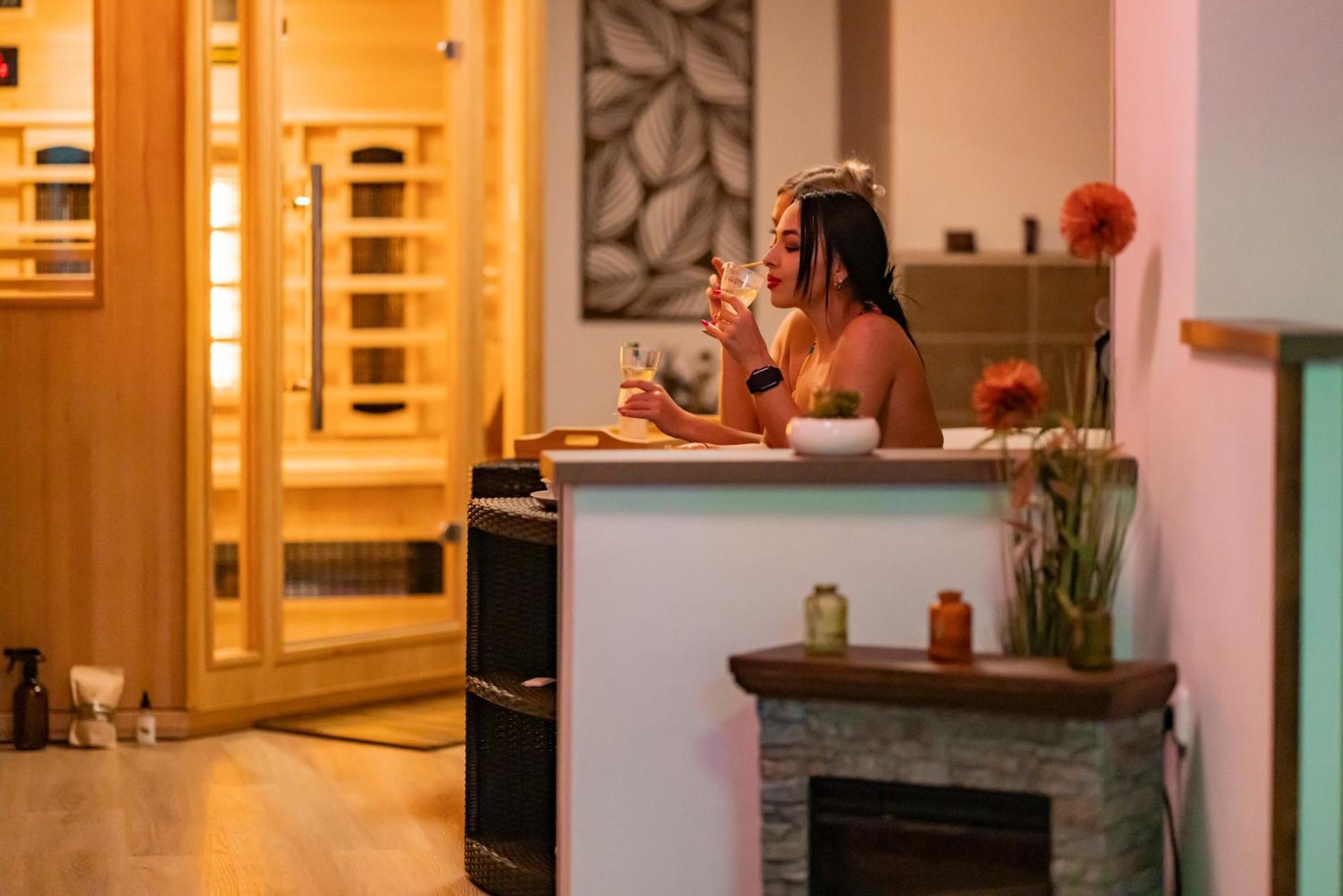 Apartmany Nezarka A Privatni Wellness Jindřichŭv Hradec Eksteriør billede